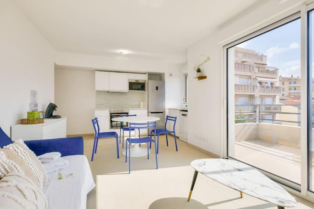 T2 Avec Terrasse Et Parking Prive Au Coeur De Nice Bagian luar foto
